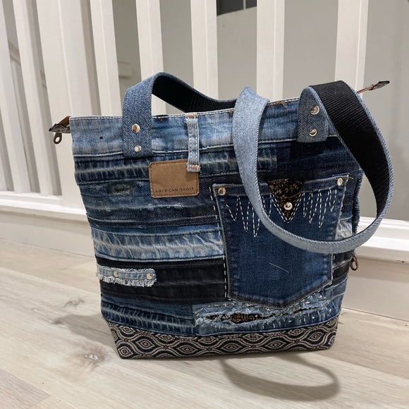 Denim patchwork shoulder bag upcycled jeans boho bag - Picture 4 of 15